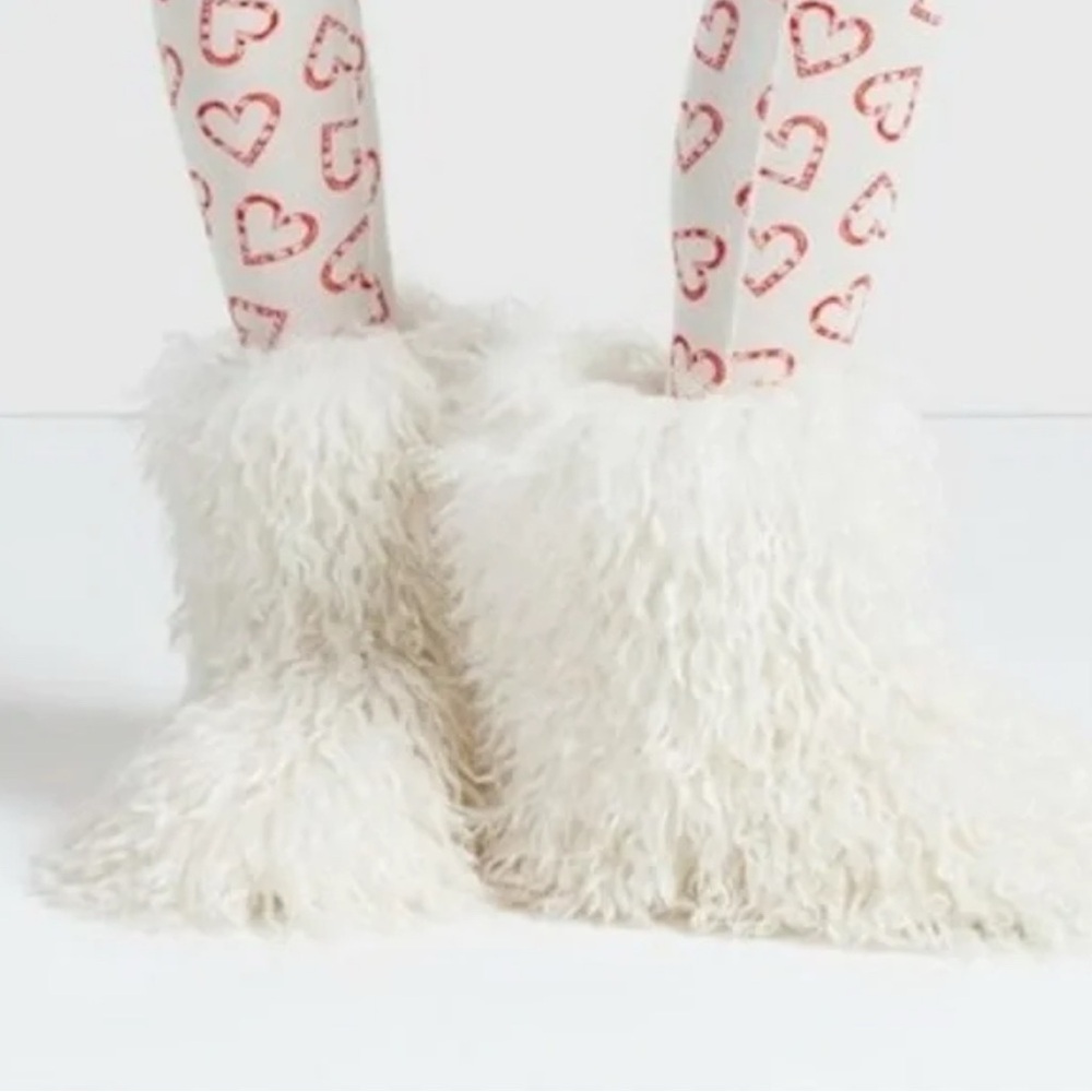 SKIMS RARE NWOT Shaggy Faux Fur Boots